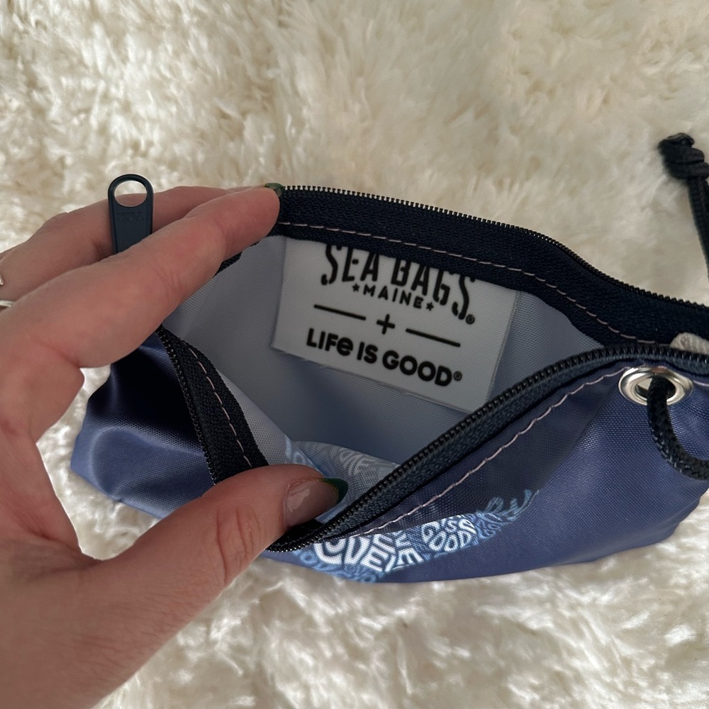 Life is good love paw sea bags wristlet - Picture 3 of 3